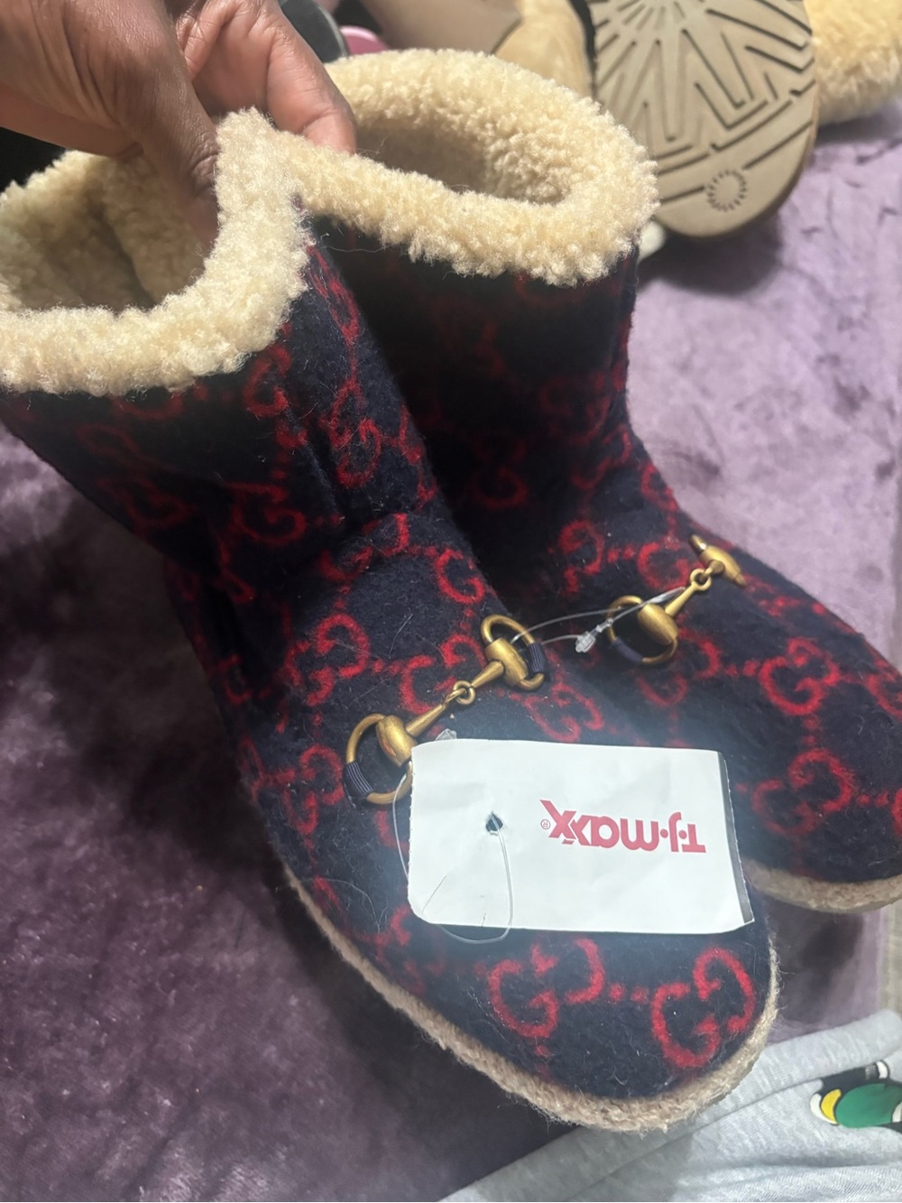 Gucci Navy & Red Wool Slip-On Boots with Cream Shearling Trim - Picture 7 of 14
